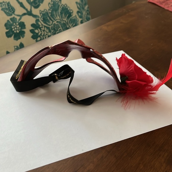 Venetian Hand-painted Mask from Disney’s Topolino’s Italian Masquerade NYE - Picture 6 of 10